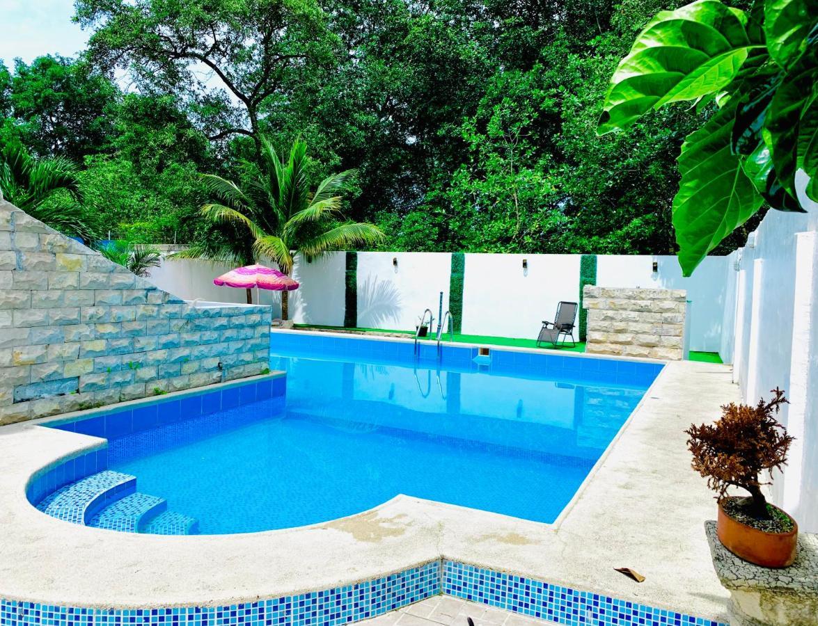 Hotel Oro Blanco Atacames Exterior foto